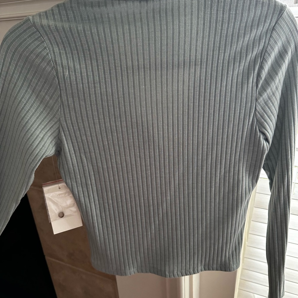 Meraki Women's Ribbed Button-Up Top - Picture 4 of 6
